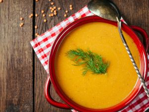 شوربة العدس سهلة وسريعة