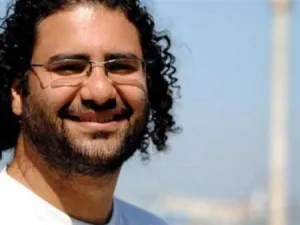 السيسي يوجّه بدراسة طلب للعفو عن علاء عبد الفتاح وآخرون