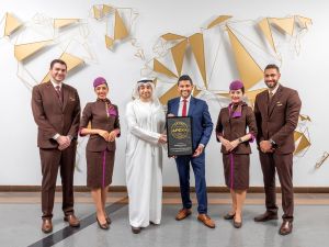 الاتحاد للطيران تُصنَّف "شركة طيران عالمية بخمس نجوم" من قبل رابطة تجربة المسافرين (APEX) لعام 2026