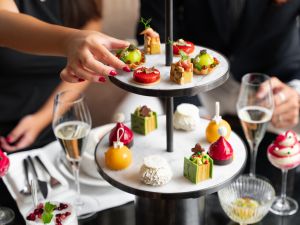 Four the Season: Four Seasons Unveils Inspiring Holiday Experiences to Spark Connection, Celebration, and Joy