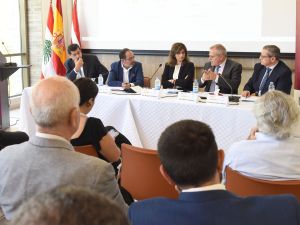 حوار في الجامعة الأميركية في بيروت حول اللامركزية الإدارية في لبنان: الآفاق والتحديات ومسارات السياسات والدور الحاسم للمرأة والمساواة بين الجنسين