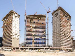 عزيزي للتطوير العقاري تُنجز 56% من مشروع "ريڤ" في ريفييرا