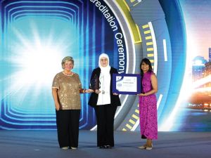 تكريم مطار الملكة علياء الدولي على تميّزه في تجربة العملاء بجائزة "المطار الأكثر متعة في الشرق الأوسط" وتجديد اعتماد المستوى الثالث في قمة تجربة المطارات لعام 2025