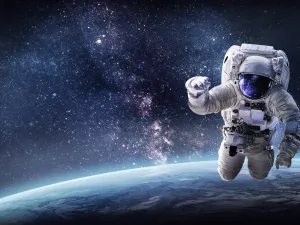 "ناسا" تطلق رحلة إلى القمر مطلع 2026
