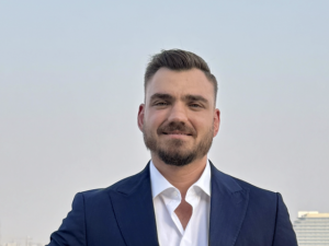 DoubleTree by Hilton Resort & Spa Marjan Island Appoints Kevin Rowe as Director of Food and Drinks