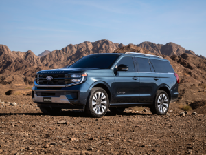 فورد إكسبيديشن الجديدة كلياً تتمتّع بتصميم عالي الدقّة يلبّي الاحتياجات والتطلعات المتميّزة