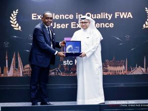 stc receives the “Excellence in Quality FWA User Experience” award during SAMENA’s 5th ELITE FWA Club Meeting at GITEX2025