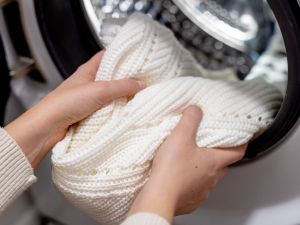 طرق العناية بالملابس المحبوكة