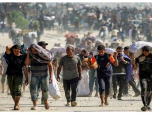 إسرائيل تسد «الشريان» الوحيد لغزة.. والسكان بين الموت والجوع والنزوح إسرائيل تسد «الشريان» الوحيد لغزة.. والسكان بين الموت والجوع والنزوح