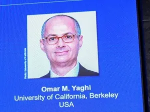 من هو عمر ياغي الحاصل على جائزة نوبل في الكيمياء لعام 2025