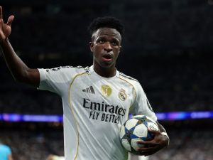 ريال مدريد يطوي صفحة خلاف فينيسيوس وألونسو بعد اعتذار اللاعب