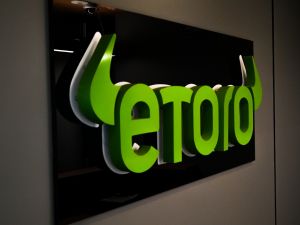 Controlling Emotions Is the Secret to Successful Investing in the UAE: eToro Survey Reveals