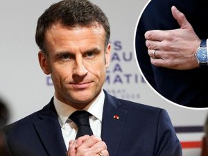 ماكرون يدعو الفرنسيين إلى "التضحيات".. لكنه يُخفي ساعته الفاخرة تحت الطاولة!