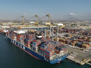 "دي بي ورلد" تفتتح خطاً ملاحياً جديداً بين ميناءي جبل علي وبربرة