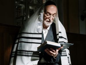  بسبب نجمة داود.. جدل في لندن بعد توقيف محامٍ يهودي 