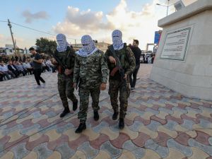 عشائر تتحدى حماس في غزة.. من هي؟