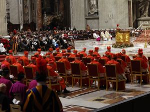 "مذبح البابا"   "مذبح البابا"