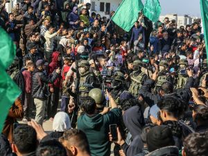 حركة حماس تجري مفاوضات مع إسرائيل في مصر