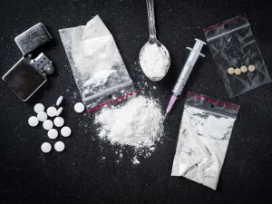 يصل لحد الإعدام.. الكويت تعتمد قانوناً جديداً لمكافحة المخدرات