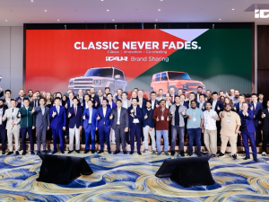 الكلاسيكية لا تتلاشى أبدًا. iCAUR تكشف عن رؤيتها العلامة التجارية الجديدة