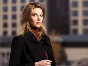 أفكار بسيطة لتنسيق ملابس الشتاء في العمل