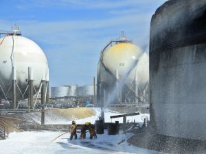 Fire engulfs Venezuela’s Petrocedeno oil upgrader amid rising tensions with U.S.