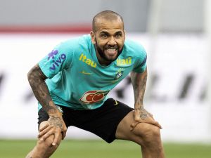 داني ألفيش يبدأ حياة جديدة بعد خروجه من السجن