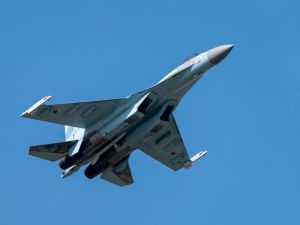 حاملة طائرات بريطانية ضخمة تحت قيادة الناتو