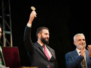 الشرع وكوبر وجهاً لوجه في كرة السلة!