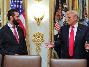Trump praises Syrian transition, warns Israel against actions that could destabilize border
