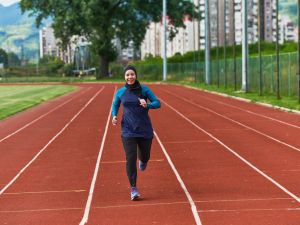 Iran arrests two Kish marathon organizers after videos show female runners without hijab