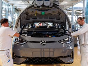 German car exports to U.S. slide 14% as Trump tariffs hit auto sector hardest