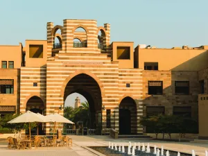 الجامعة الأمريكية بالقاهرة في 2025: عام من التأثير العالمي، والابتكارات العلمية،  والشراكات الاستراتيجية