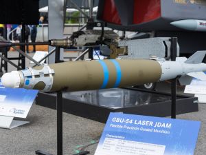 US presses Lebanon to recover unexploded US-made bomb from Beirut strike