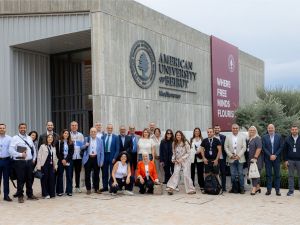 لقاء المستثمرين الملائكة في واحة طلال ومديحة الزين للابتكار في الجامعة الأميركية في بيروت يبني مجتمعًا استثماريًا عالي الثقة في بافوس