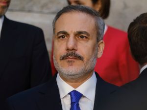 فيدان يشارك في اجتماع الناتو ببروكسل 