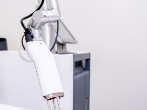 جهاز ديسكفري بيكو ليزر: أحدث تقنية لإزالة التصبغات وتحسين البشرة