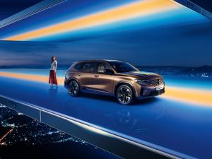  Marina to the Mountain: Koleos Gets You There in 6 Modes