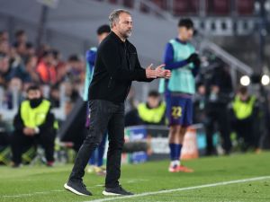 معركة الحسم لفليك: كيف يمكن لبرشلونة استغلال نقاط ضعف ريال مدريد في نهائي السوبر؟