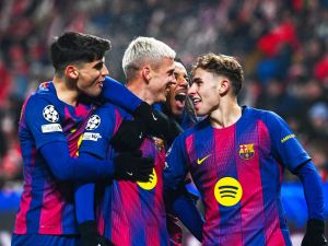 كيف يمكن لبرشلونة تفادي الملحق الأوروبي والتأهل مباشرة؟