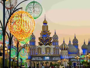 القرية العالمية تطلق عروضاً ثقافية وترفيهية احتفاء بأسبوع "الإمارات والكويت.. إخوة للأبد"