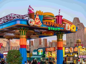 هل زرتم هذه الشوارع في القرية العالمية من قبل؟