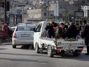 استمرار خروج المدنيين من حيي الشيخ مقصود والأشرفية (المصدر: سانا)