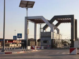 فتح معبر رفح