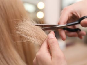 مواعيد قص الشعر لشهر فبراير 2026