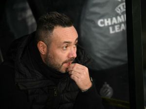 دي زيربي يترقب إقالة توماس فرانك لخلافته قبل ديربي لندن المرتقب