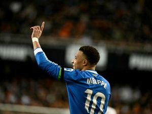 أربيلوا بعد الفوز على فالنسيا: مبابي يسير على خطى كريستيانو