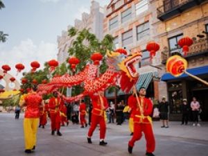 وجهات دبي القابضة للترفيه تحتفي برأس السنة الصينية وعام الحصان الناري