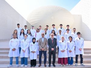 طلاب وايل كورنيل للطب - قطر يلازمون الأطباء في مؤسستين طبيتين متعاونتين مع الكلية