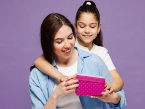 أجمل رسائل التهنئة بعيد الأم 2026 للتعبير عن الحب والتقدير